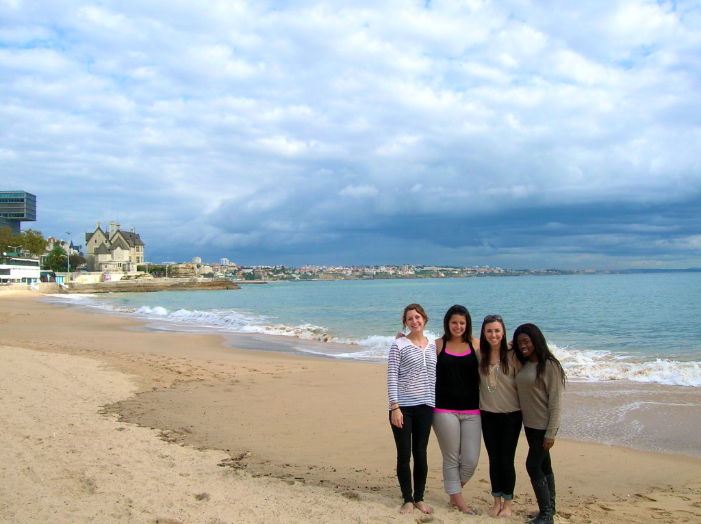 Cascais beach with friends