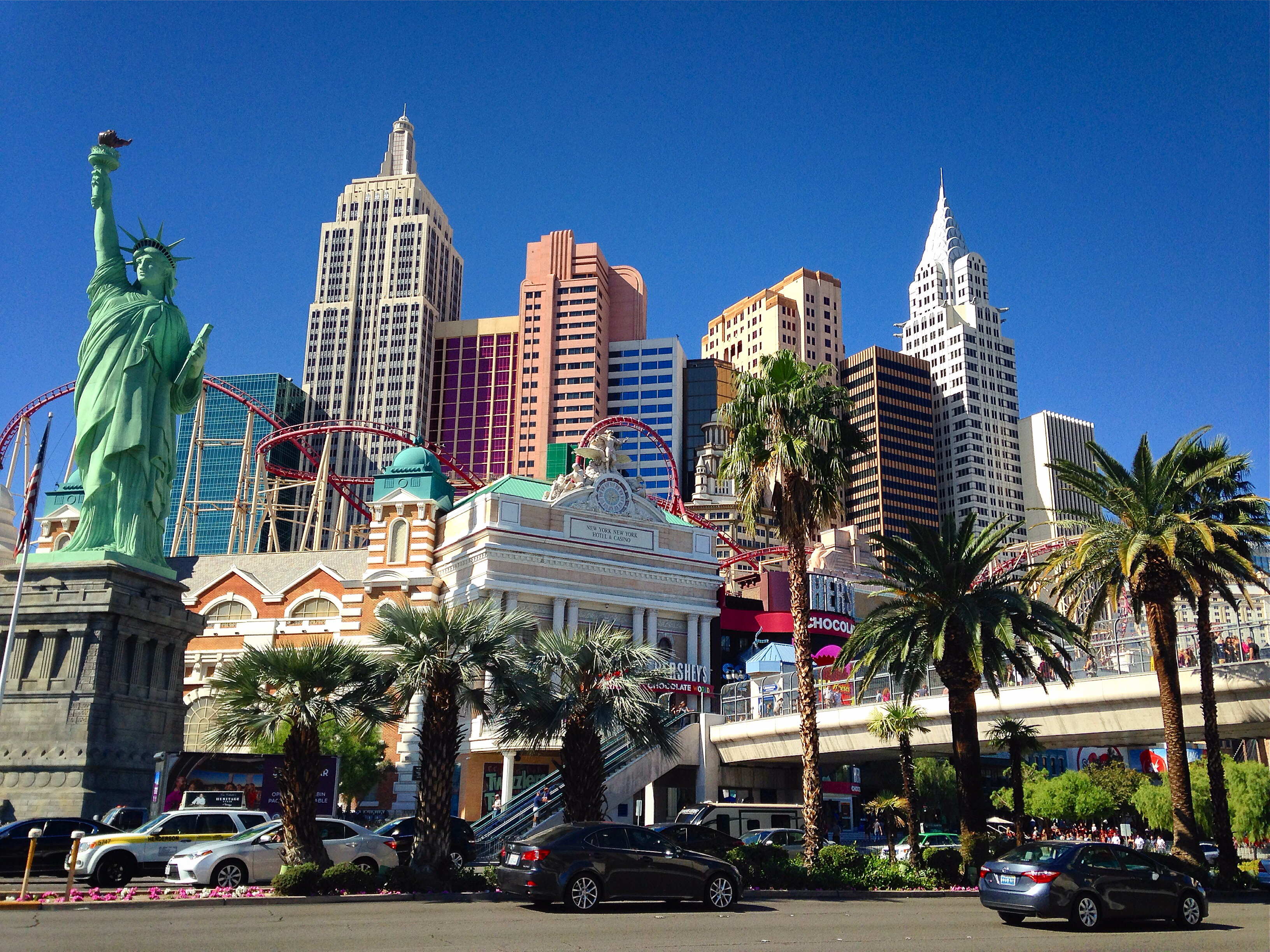 A Guide to the Hotels and Casinos on the Las Vegas Strip ...